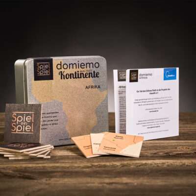 Domiemo aus Holz - Kontinente - Afrika