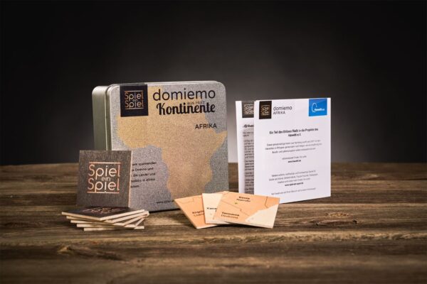 Domiemo aus Holz - Kontinente - Afrika
