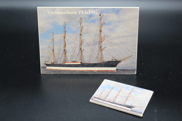 Holzkarte "Viermastbark PEKING" - Umzug in Hamburg – Bild 4