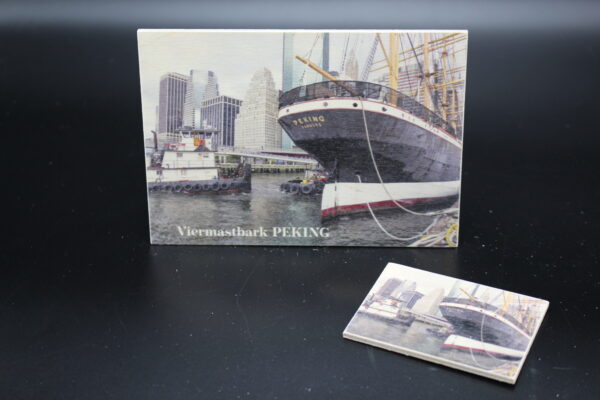 Holzkarte "Viermastbark PEKING" - in New York – Bild 4