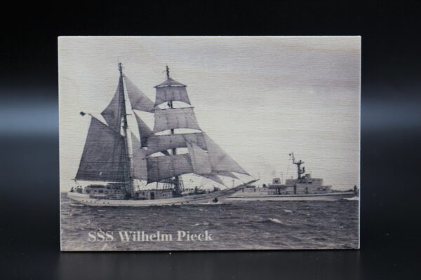 Holzkarte "SSS Wilhelm Pieck" - historisch