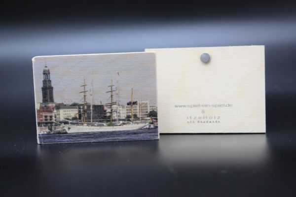 Holzmagnet "SSS Gorch Fock" - vor dem Michel in Hamburg – Bild 2