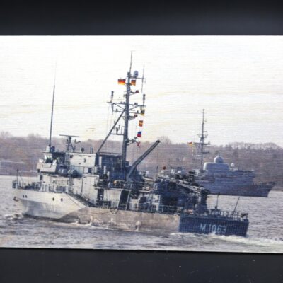 Holzkarte "Minenjagdboot M 1063 BAD BEVENSEN"