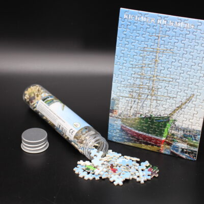 Micro-Puzzle "RICKMER RICKMERS"